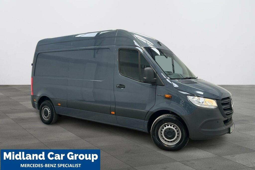 Mercedes-Benz eSprinter Mpv Grey