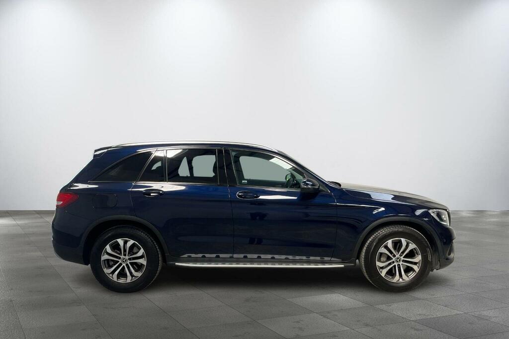 Mercedes-Benz GLC Class 2.1 Glc220d Se Executive G-tronic 4Matic Euro 6 FP67VGU Blue #2