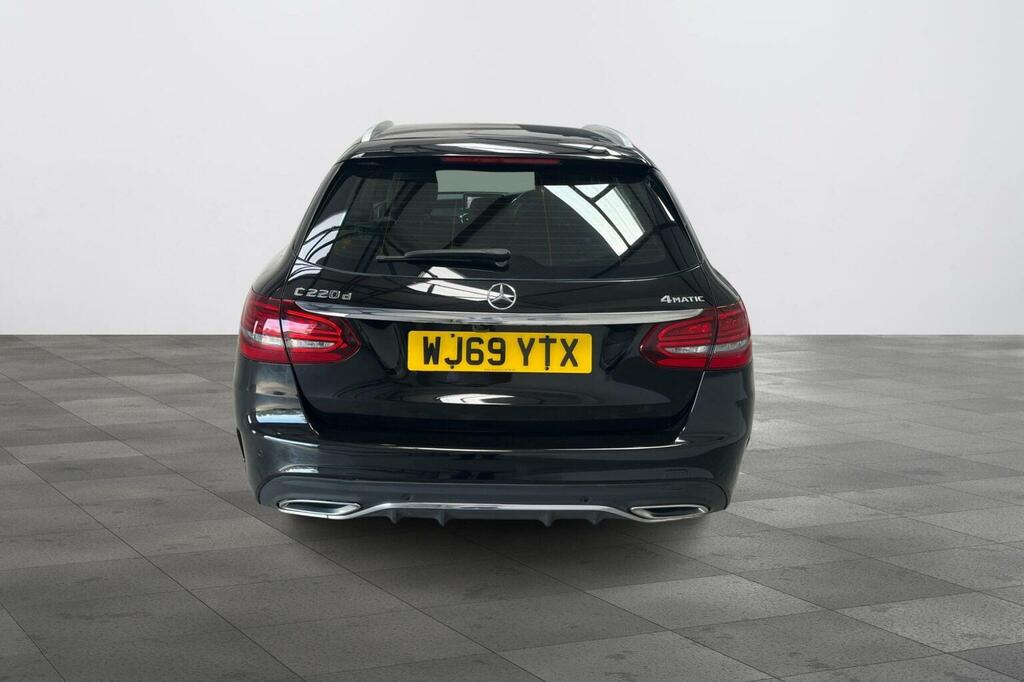 Mercedes-Benz C Class 2.0 C220d Amg Line G-tronic 4Matic Euro 6 Ss 5 WJ69YTX Black #4