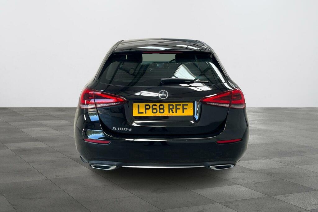 Mercedes-Benz A Class 1.5 A180d Sport 7G-dct Euro 6 Ss LP68RFF Black #4