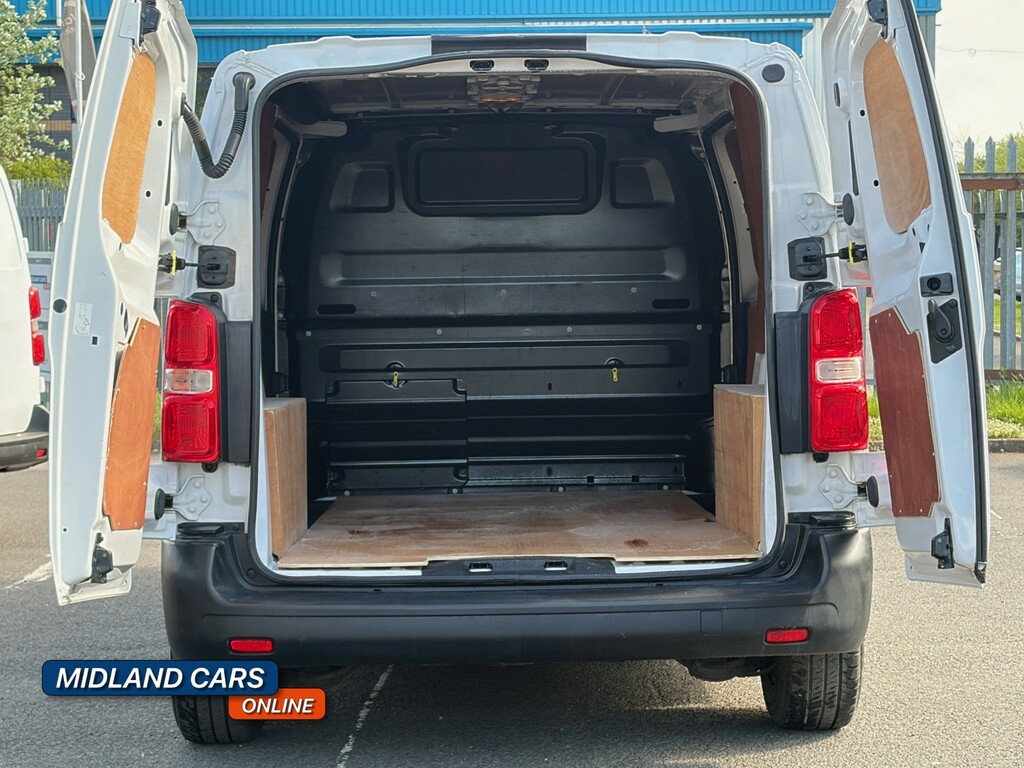 Fiat Scudo Panel Van 1.5 Turbo D Multijet Tecnico 2022 BX72SFY White #2