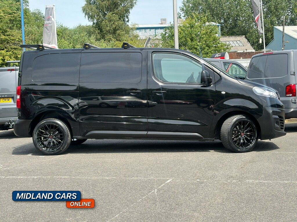 Vauxhall Vivaro 1.5 Vivaro Prime 1.5D 100 M6 Ss L1h1 2900 Panel V Black #4