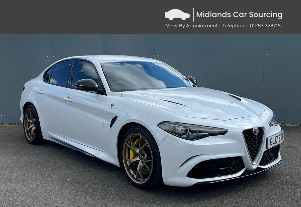Alfa Romeo Giulia 2.9 V6 Bi-turbo Quadrifoglio Saloon Aut White