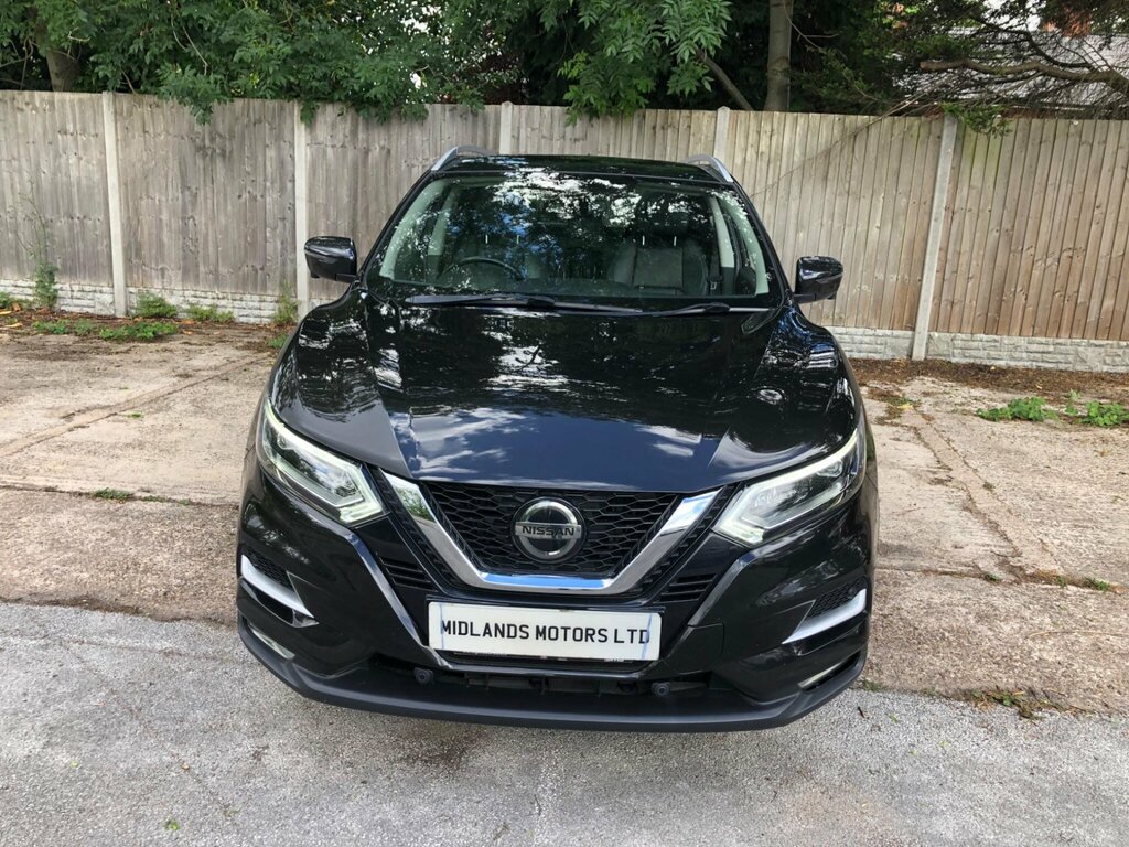 Nissan Qashqai 1.3 Dig-t N-motion Euro 6 Ss CV21OWZ Black #5