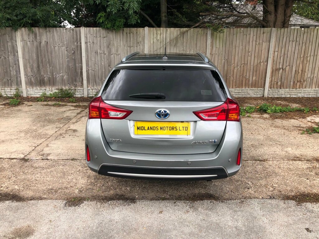 Toyota Auris Hatchback Black #8
