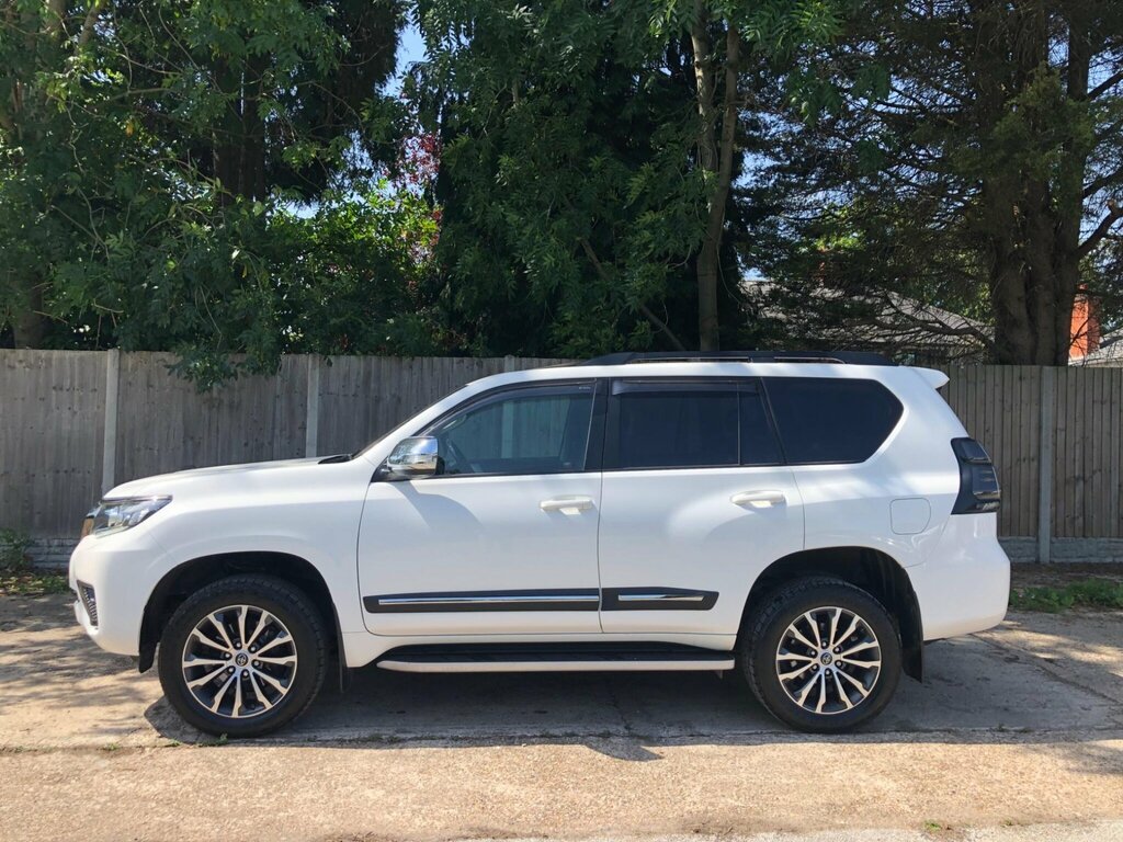 Toyota Land Cruiser 2.8D Invincible 4Wd Euro 6 Ss 7 Seat White #3