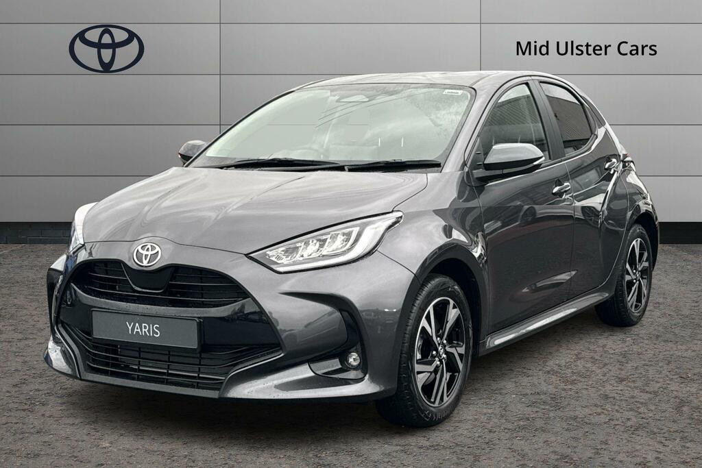 Toyota Yaris 1.5 Hybrid Design Cvt CVZ4553 Grey #3