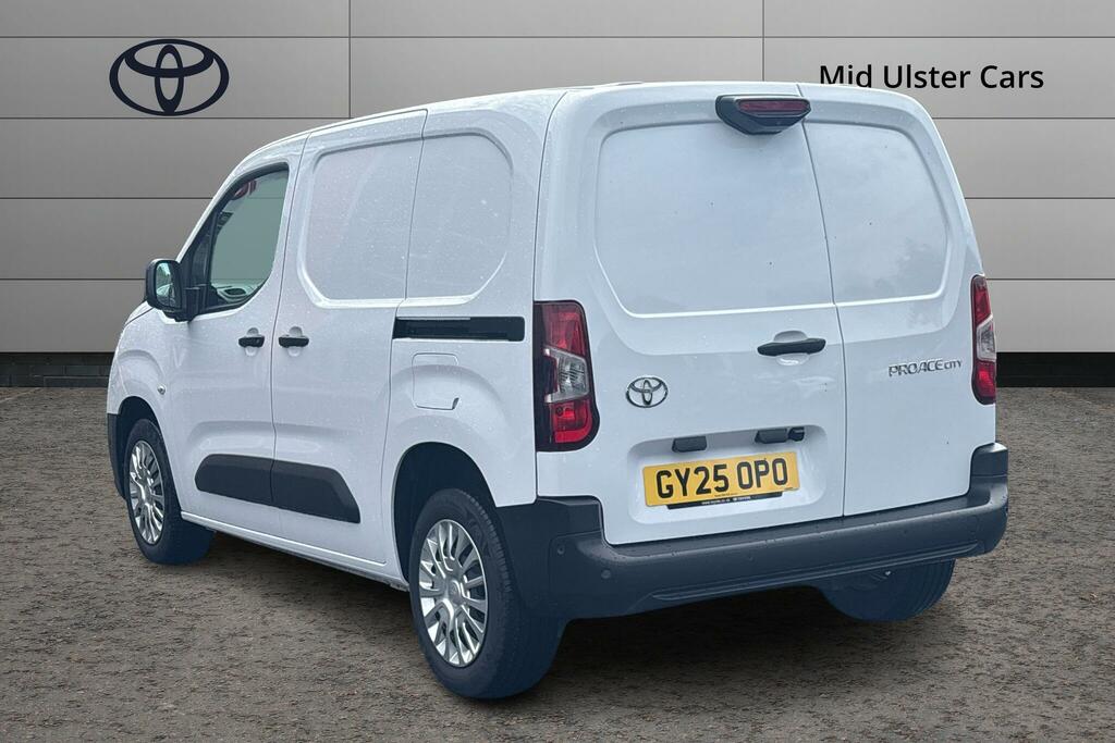 Toyota Proace City 1.5D 100 Icon Van GY25OPO White #4