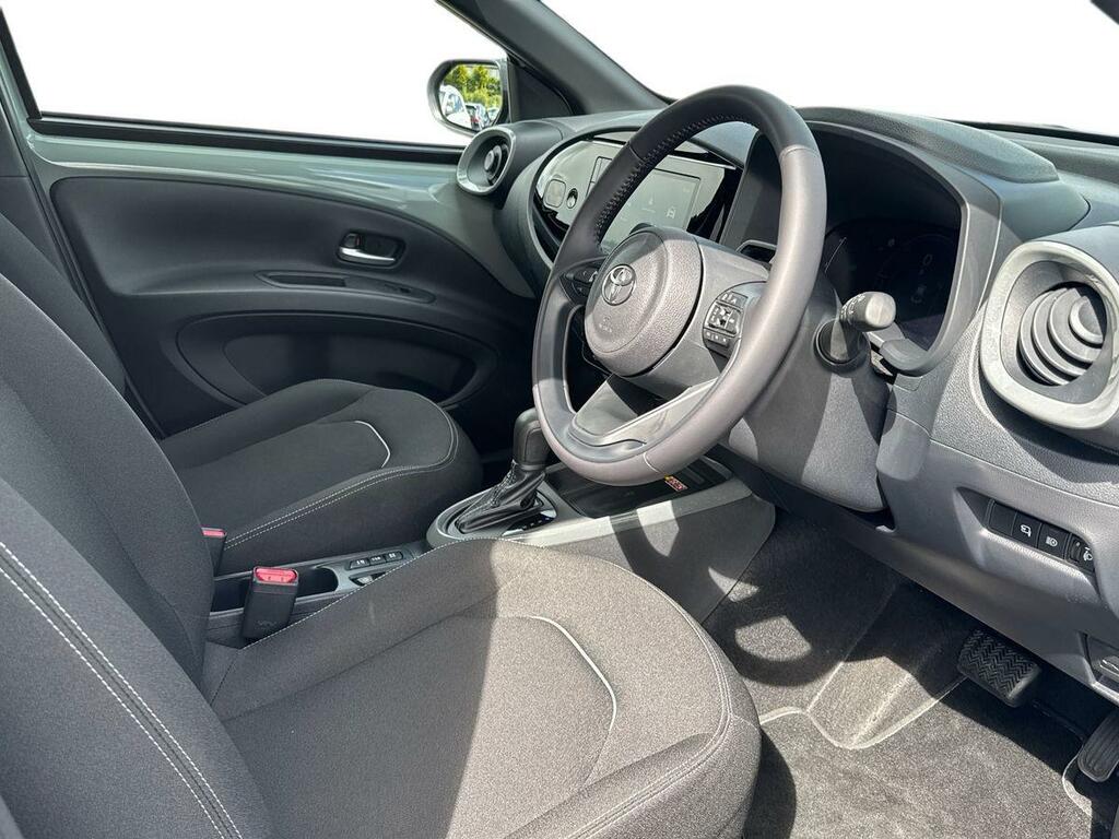 Toyota Aygo X 1.5 Hybrid Design Cvt Green #6