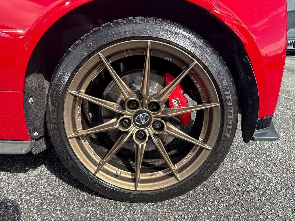 Toyota Yaris 1.6 Awd Circuit Pack UGZ7772 Red #5