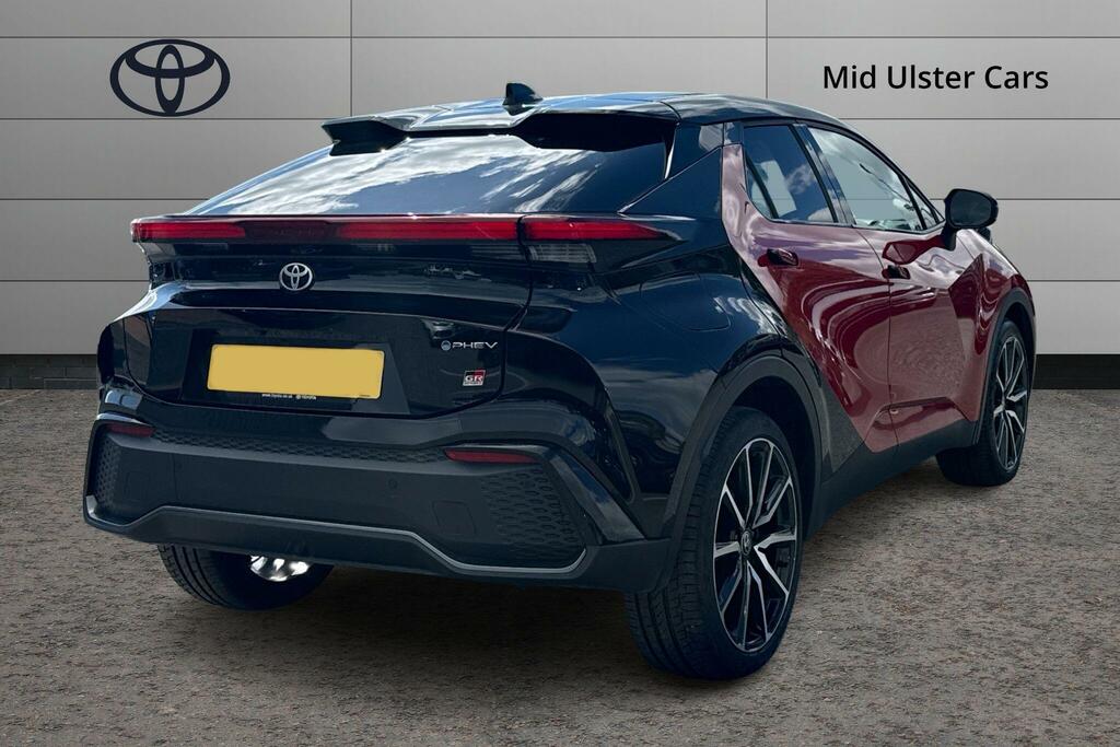 Toyota C-Hr 2.0 Phev Gr Sport Cvt Red #3