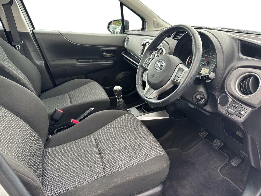 Toyota Yaris 1.33 Vvt-i Icon GXZ1066 Silver #6