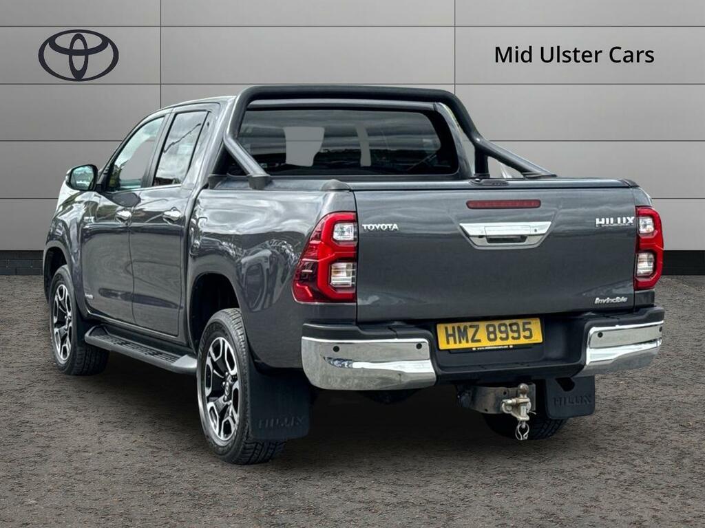 Toyota HILUX Invincible Dcab Pick Up 2.8 D-4d Grey #3