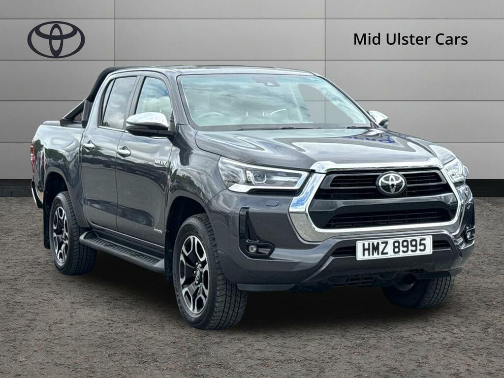 Toyota HILUX Invincible Dcab Pick Up 2.8 D-4d Grey