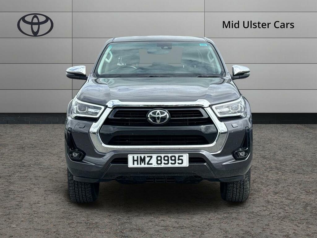 Toyota HILUX Pickup Black #14