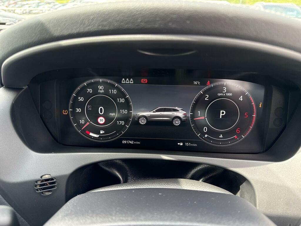 Jaguar F-Pace F-pace Chequered Flag Awd D White #7