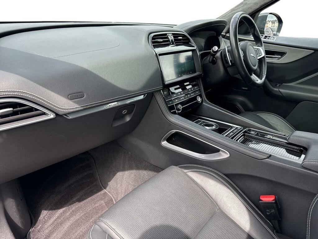 Jaguar F-Pace 2.0D 180 Chequered Flag Awd PGZ7865 Grey #2