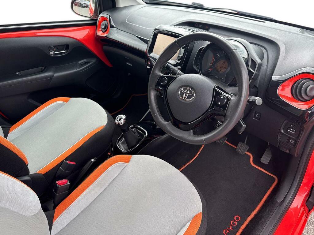 Toyota Aygo 1.0 Vvt-i X-cite Orange #6