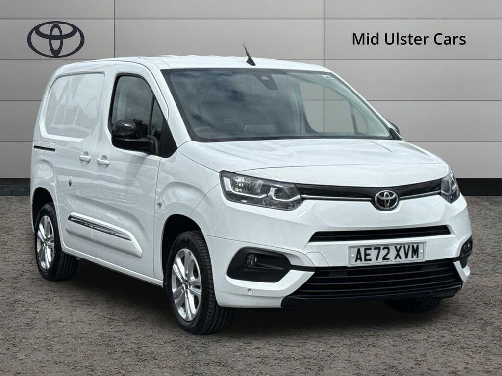 Toyota Proace City 1.5D 100 Design Van 6 Speed White