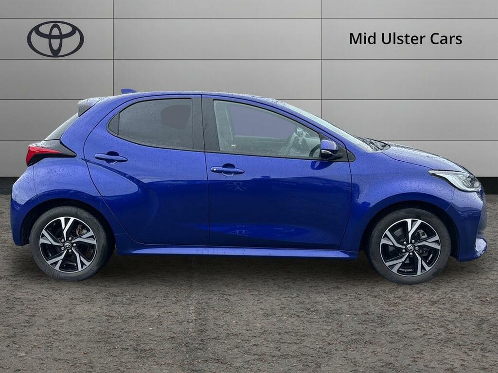 Toyota Yaris 1.5 Hybrid Design Cvt Blue #4