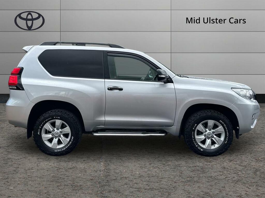 Toyota Land Cruiser 2.8D 204 Utility Commercial Silver #4