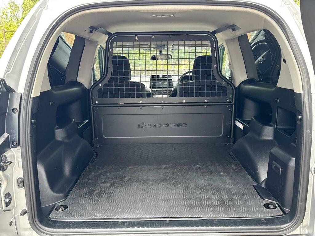 Toyota Land Cruiser Panel Van 2.8 D Active 202272 Black #12