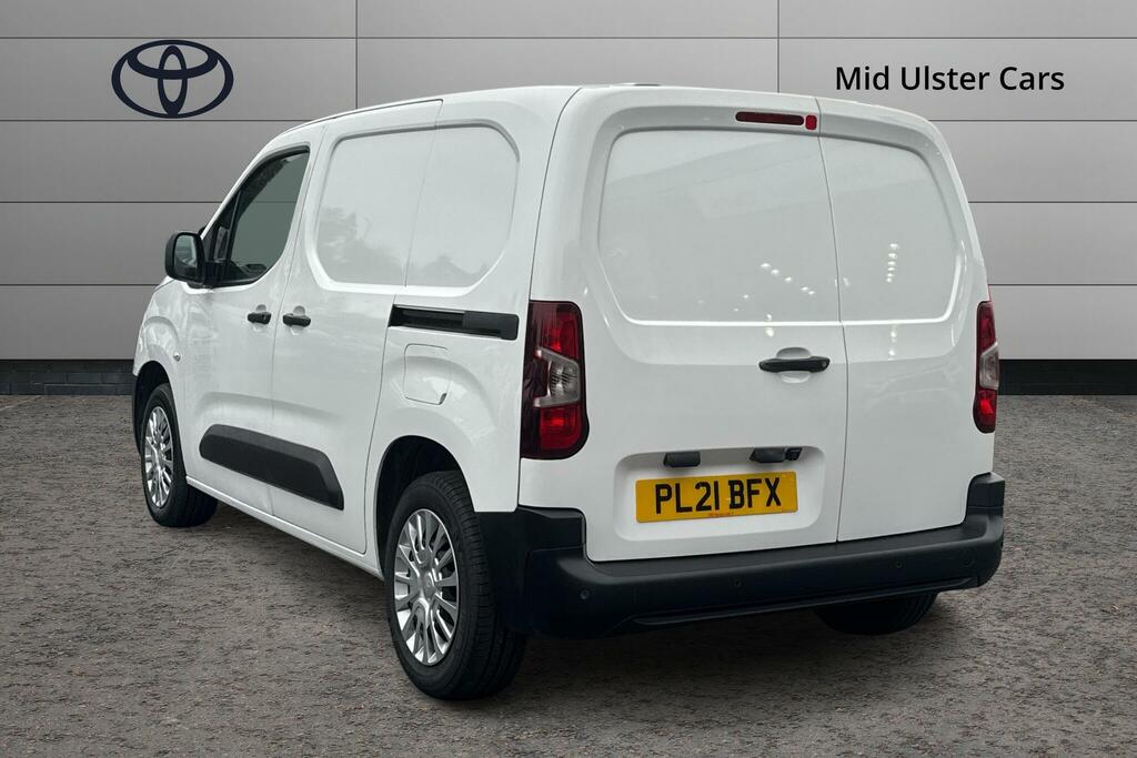 Toyota Proace City 1.5D 100 Icon Van White #4