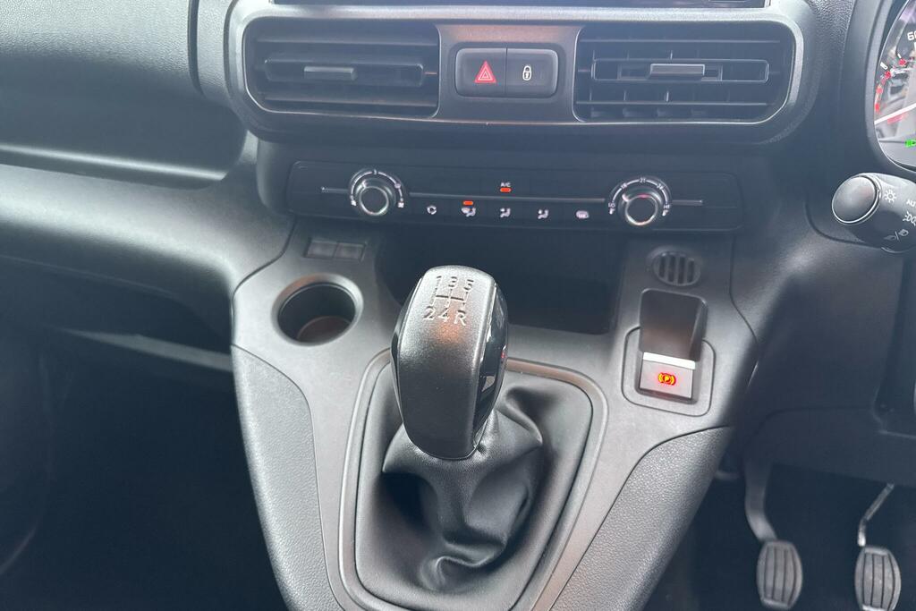 Toyota Proace City Bluehdi Active Short Panel Grey #8