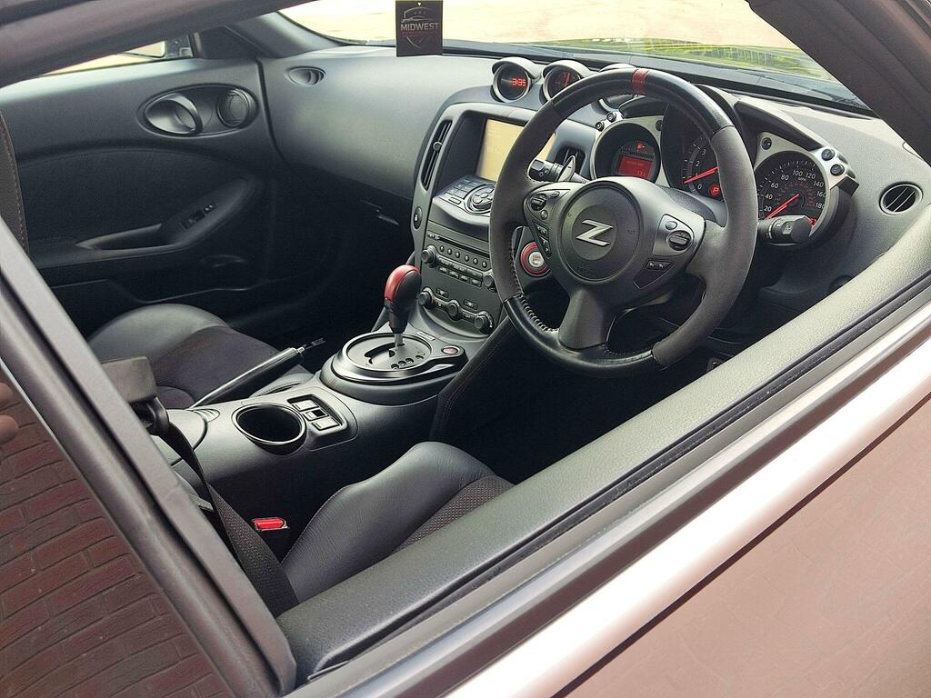 Nissan 370Z V6 50Th Anniversary Silver #10
