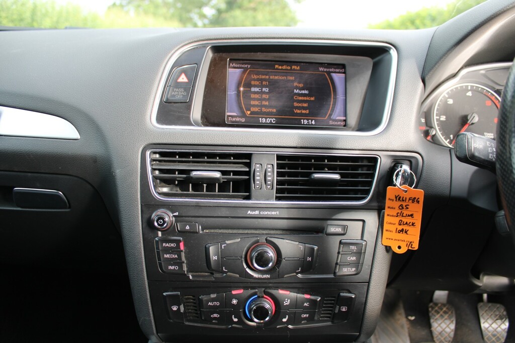Audi Q5 2.0 Tdi Quattro S Line 170 Bhp Grey #10