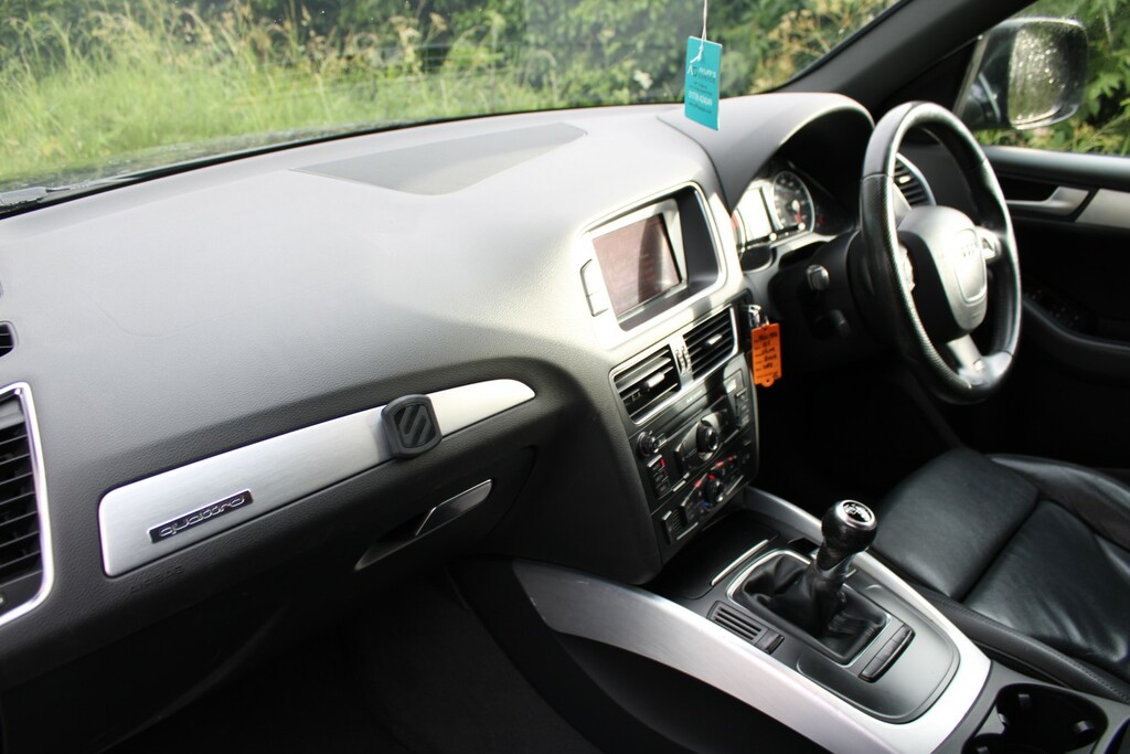 Audi Q5 2.0 Tdi Quattro S Line 170 Bhp Grey #4