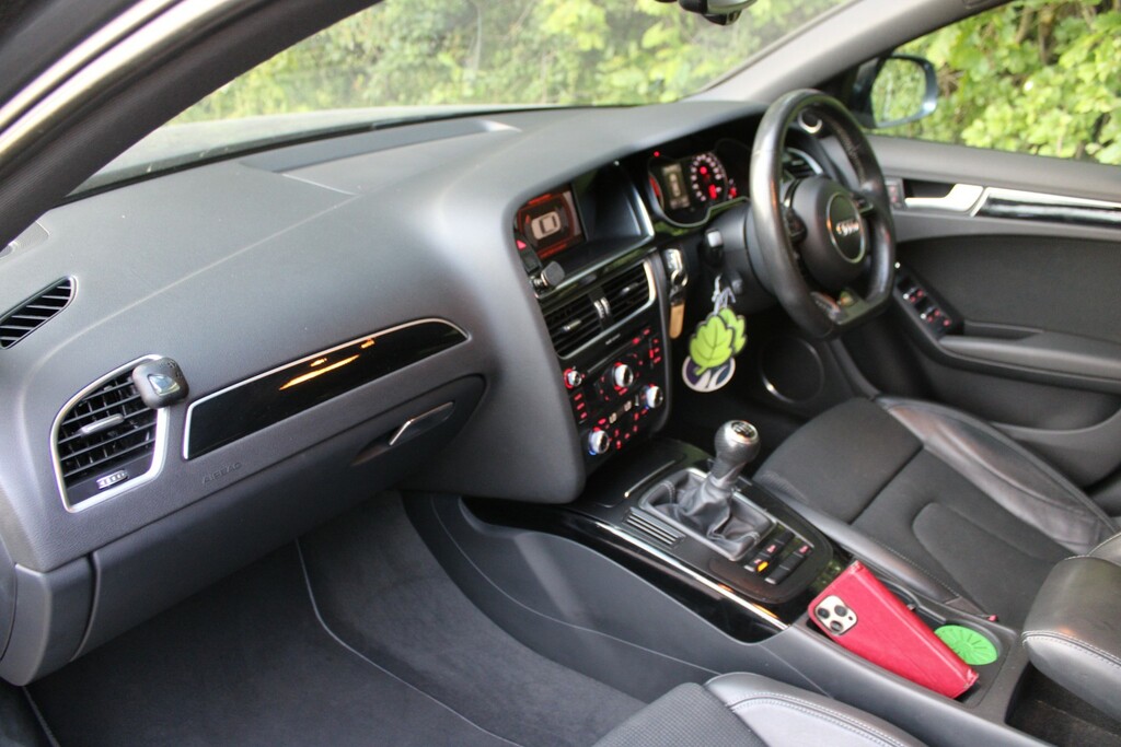 Audi A4 2.0 Tdi Black Edition Grey #5