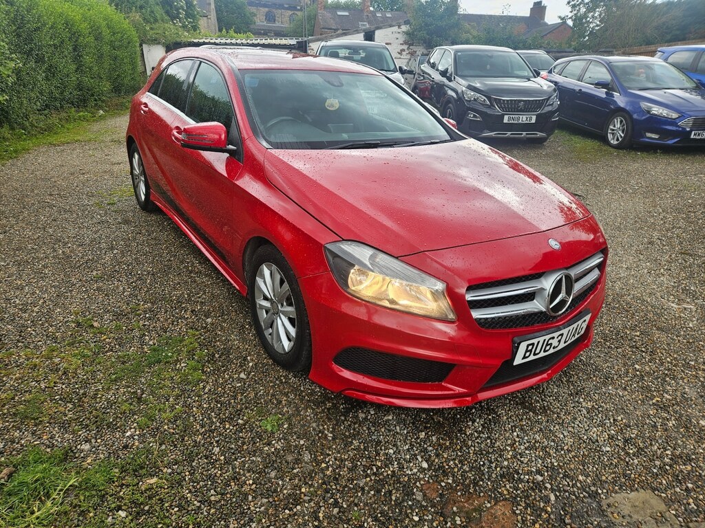 Mercedes-Benz A Class A180 Cdi Blueefficiency Amg Sport Red