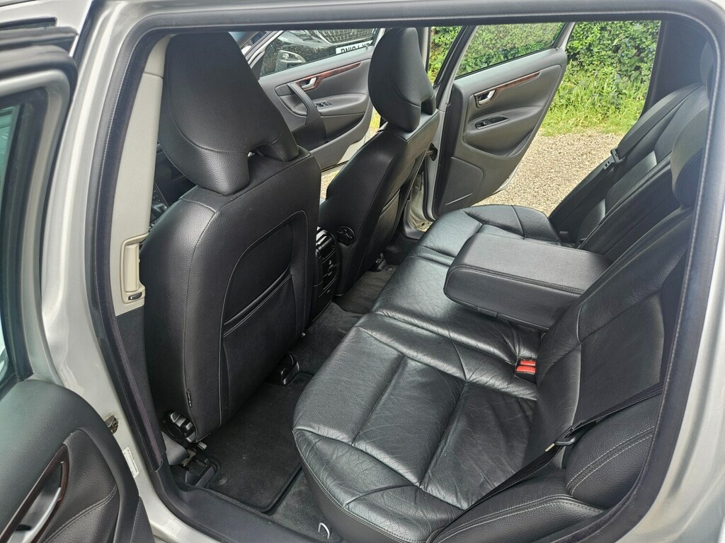 Volvo V70 V70 R Black #12