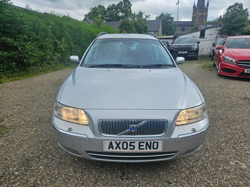 Volvo V70 T5 Se Geartronic Silver #2