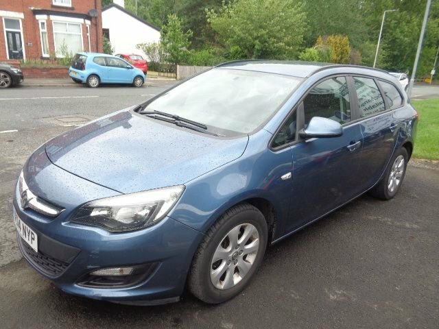 Vauxhall Astra 1.7 Cdti Ecoflex Design Sports Tourer M VU14NYP Blue #3