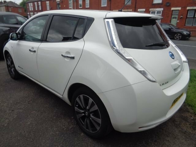 Nissan Leaf 24Kwh Tekna White #6