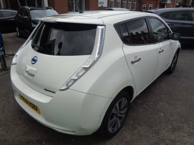 Nissan Leaf 24Kwh Tekna White #8