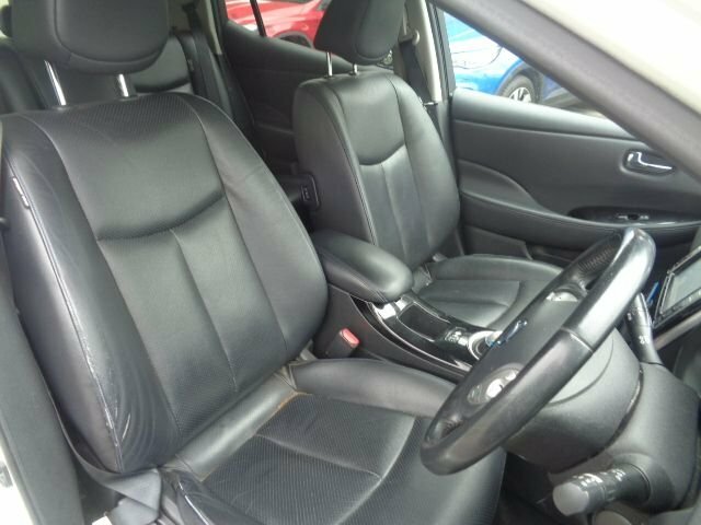 Nissan Leaf 24Kwh Tekna White #10