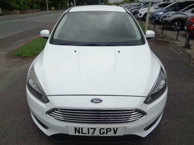 Ford Focus 1.5 Tdci Zetec Edition Hatchback White #3