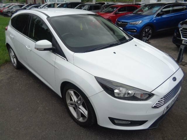 Ford Focus 1.5 Tdci Zetec Edition Hatchback White #2