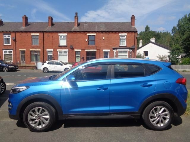 Hyundai Tucson 1.6 Gdi Blue Drive Se Nav Suv Eu DG18AYJ Blue #5