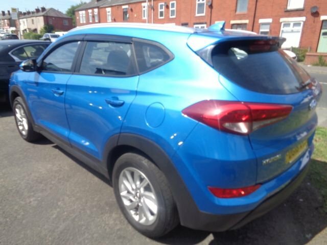 Hyundai Tucson 1.6 Gdi Blue Drive Se Nav Suv Eu DG18AYJ Blue #6