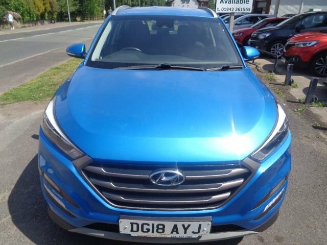 Hyundai Tucson 1.6 Gdi Blue Drive Se Nav Suv Eu DG18AYJ Blue #3