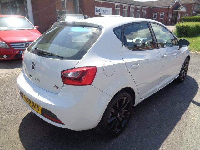 Seat Ibiza Hatchback White #8