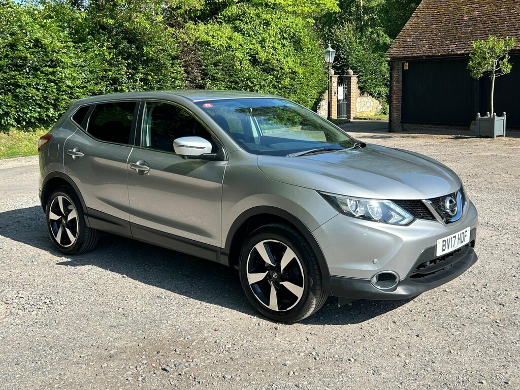 Nissan Qashqai 1.2 Dig-t N-connecta 2Wd Euro 6 Ss Silver