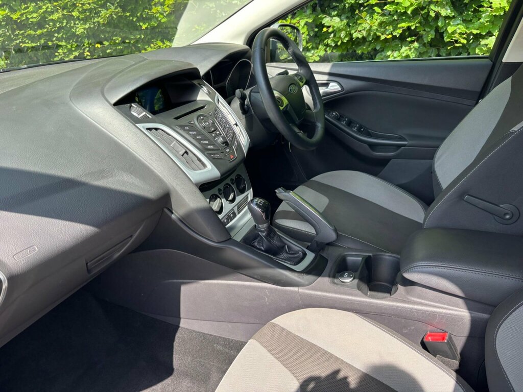 Ford Focus 1.6 Zetec Euro 5 Silver #21