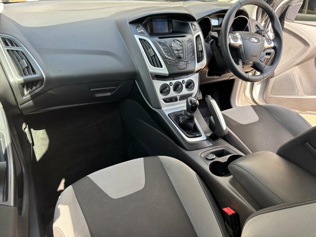 Ford Focus 1.6 Zetec Euro 5 Silver #23