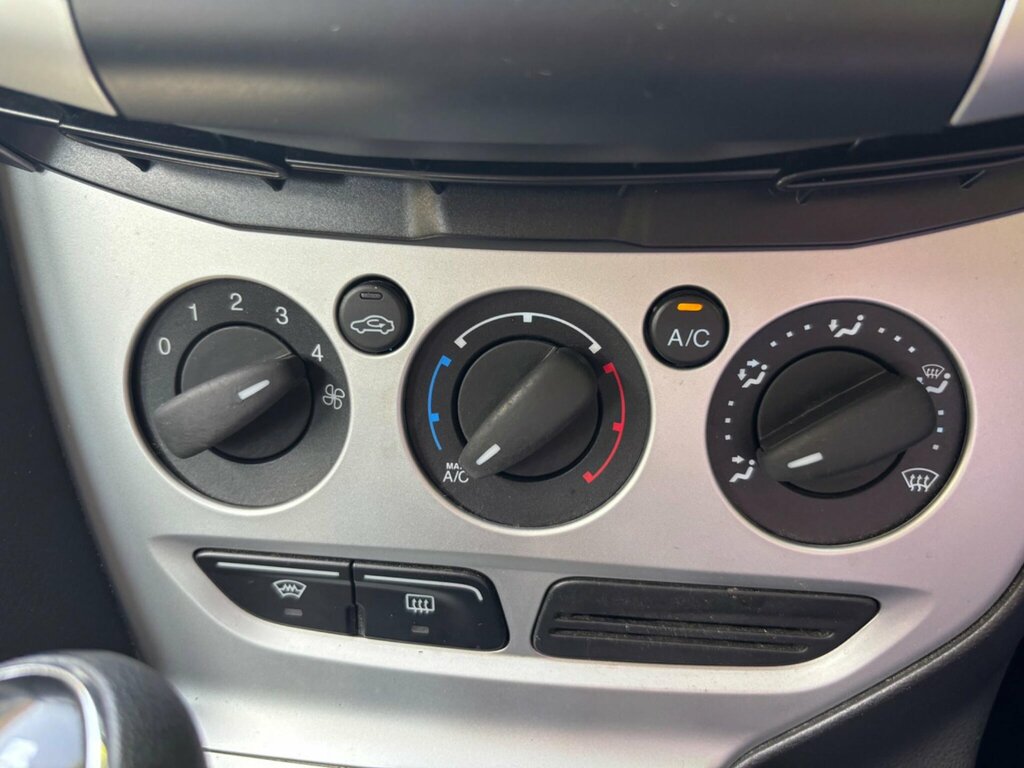 Ford Focus 1.6 Zetec Euro 5 Silver #27
