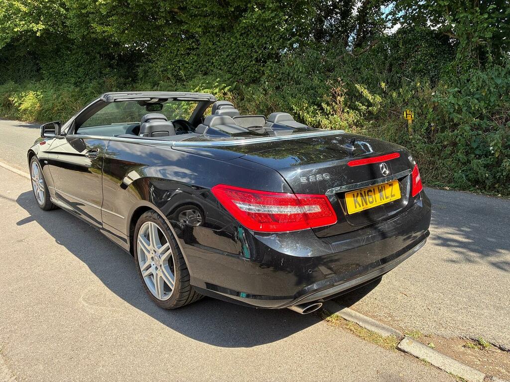 Mercedes-Benz E Class Convertible 2.1 E220 Cdi Blueefficiency Sport Edit Black #3
